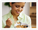 Eating nutritious meal during pregnancy