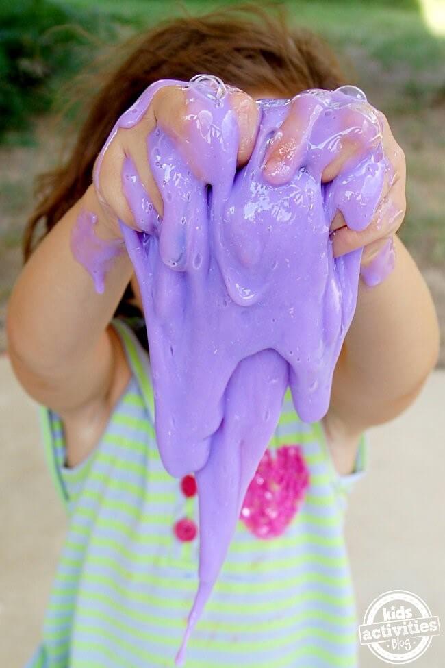 How to Make Homemade Glow-in-the-Dark Slime