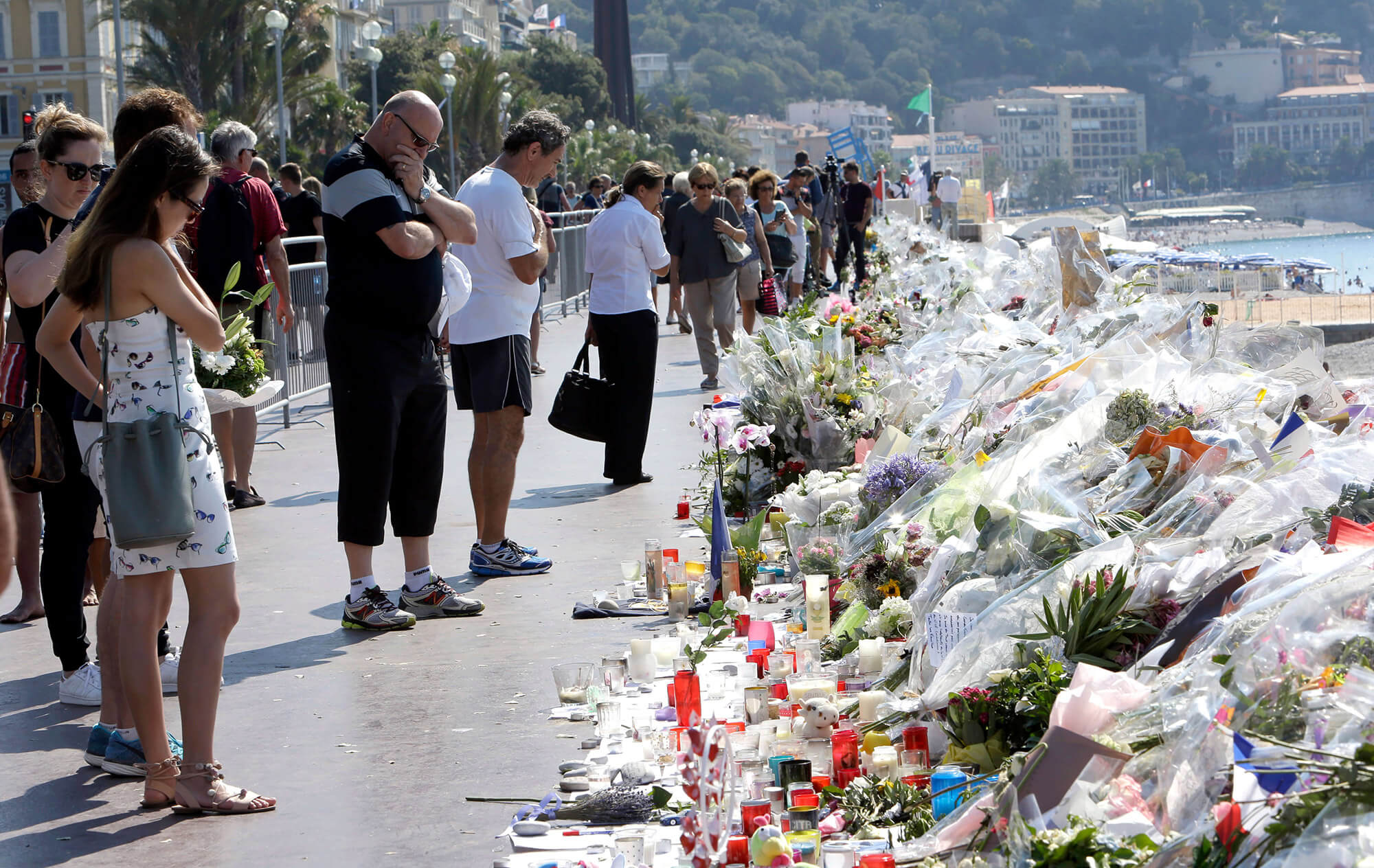 Image of a memorial set up for the vicitims of the Nice attack